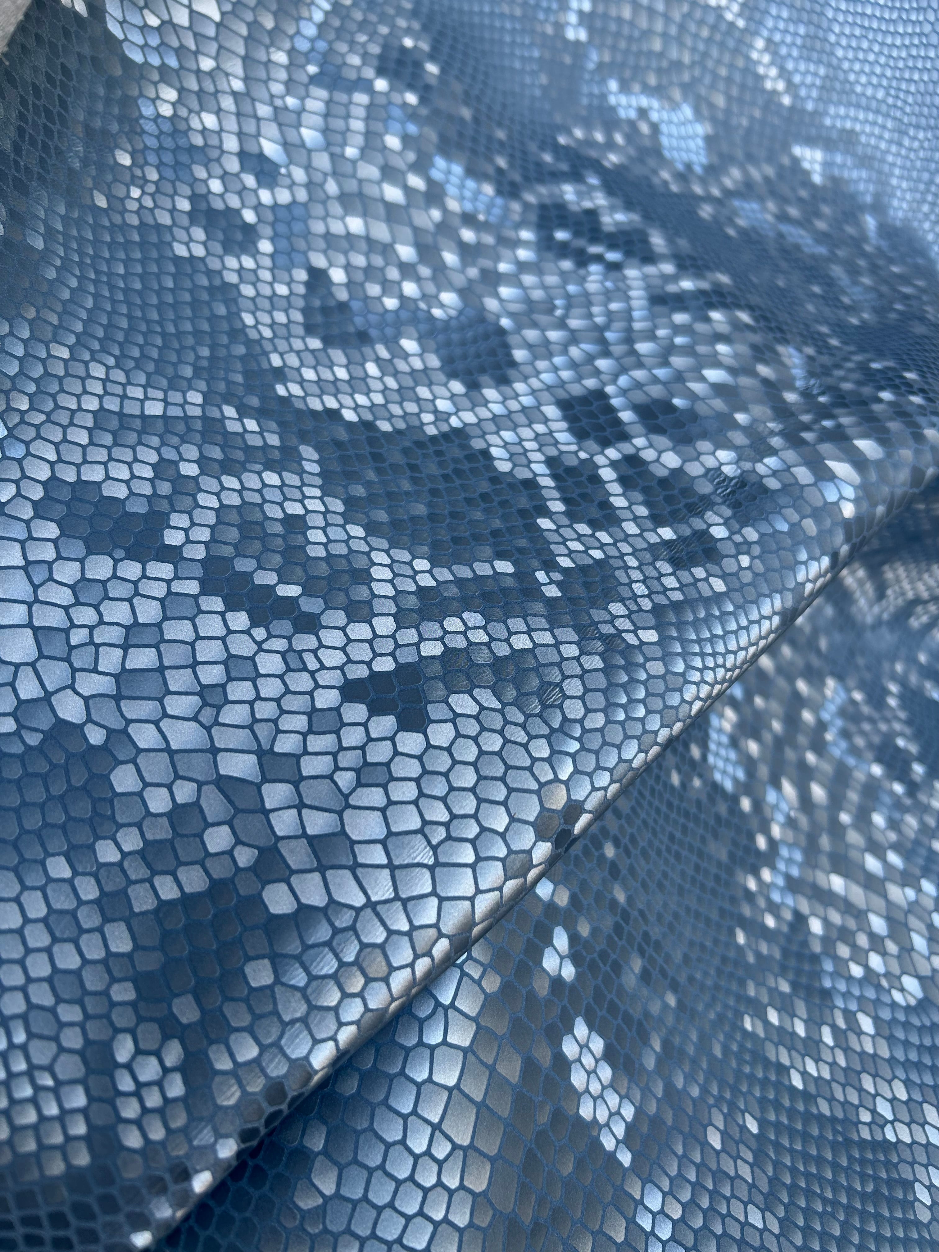 "Ophelia" crocodile-embossed leather, several colors