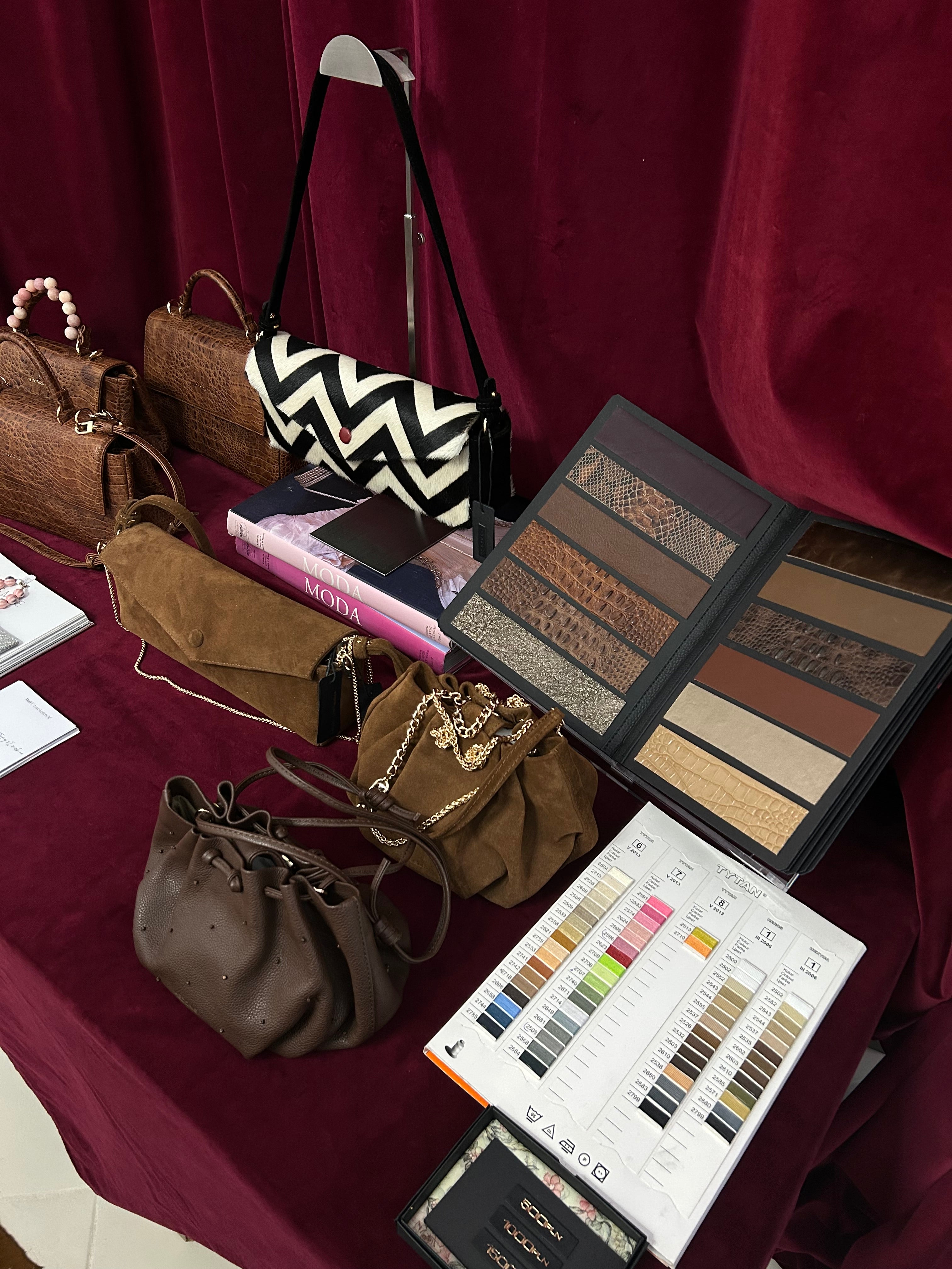 "Retro" mini bag hand-embroidered with hematite. Limited Edition