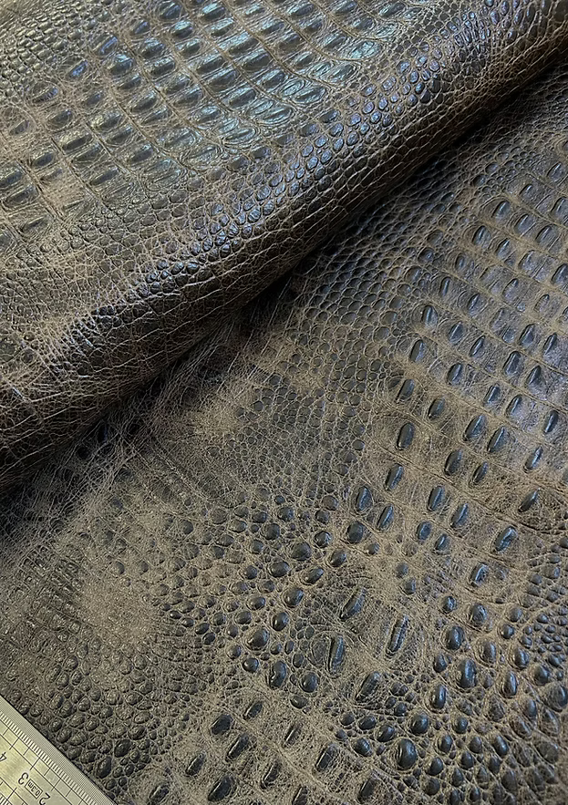 "Ophelia" crocodile-embossed leather, several colors