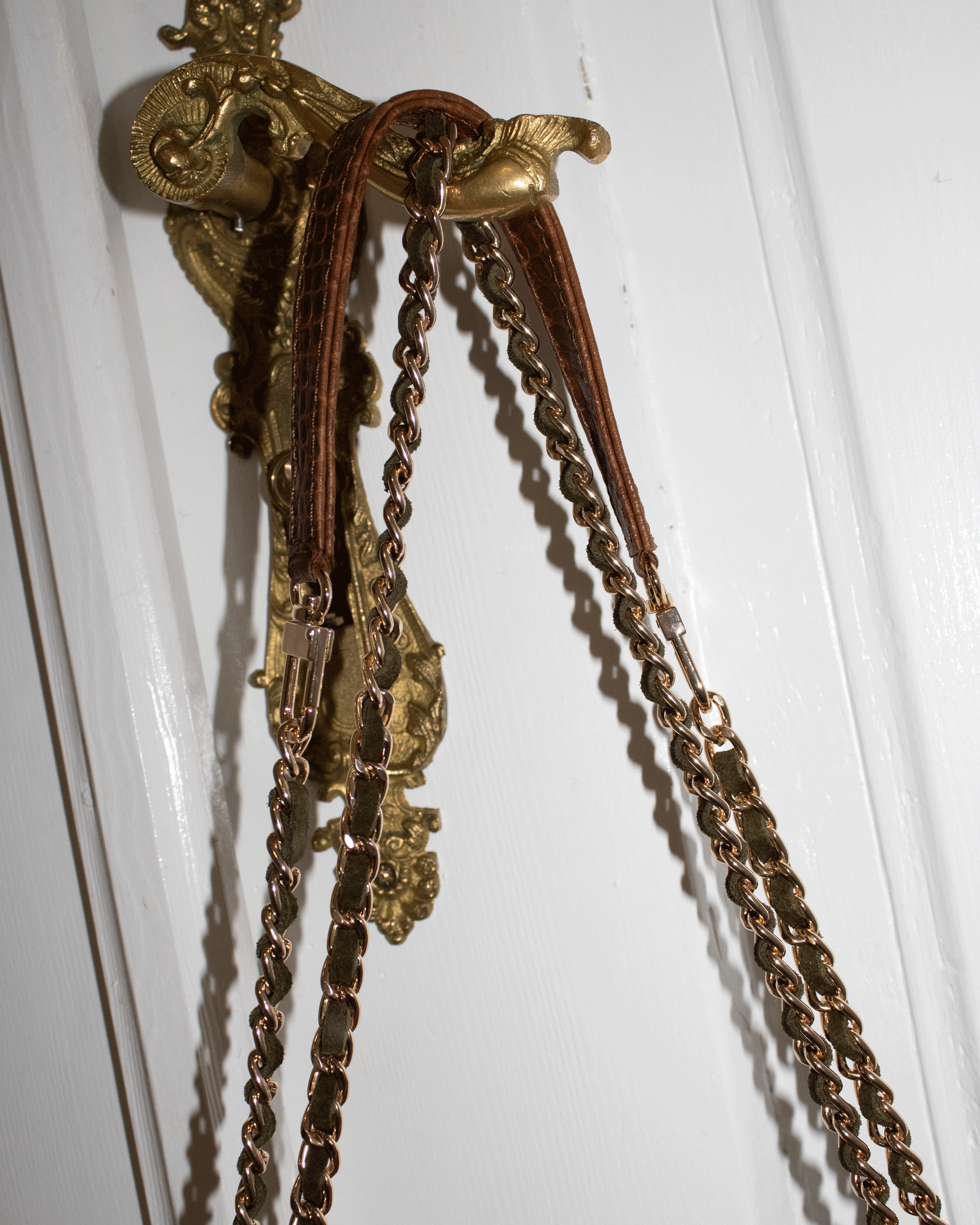 "Mia" crocodile-embossed leather, several colors