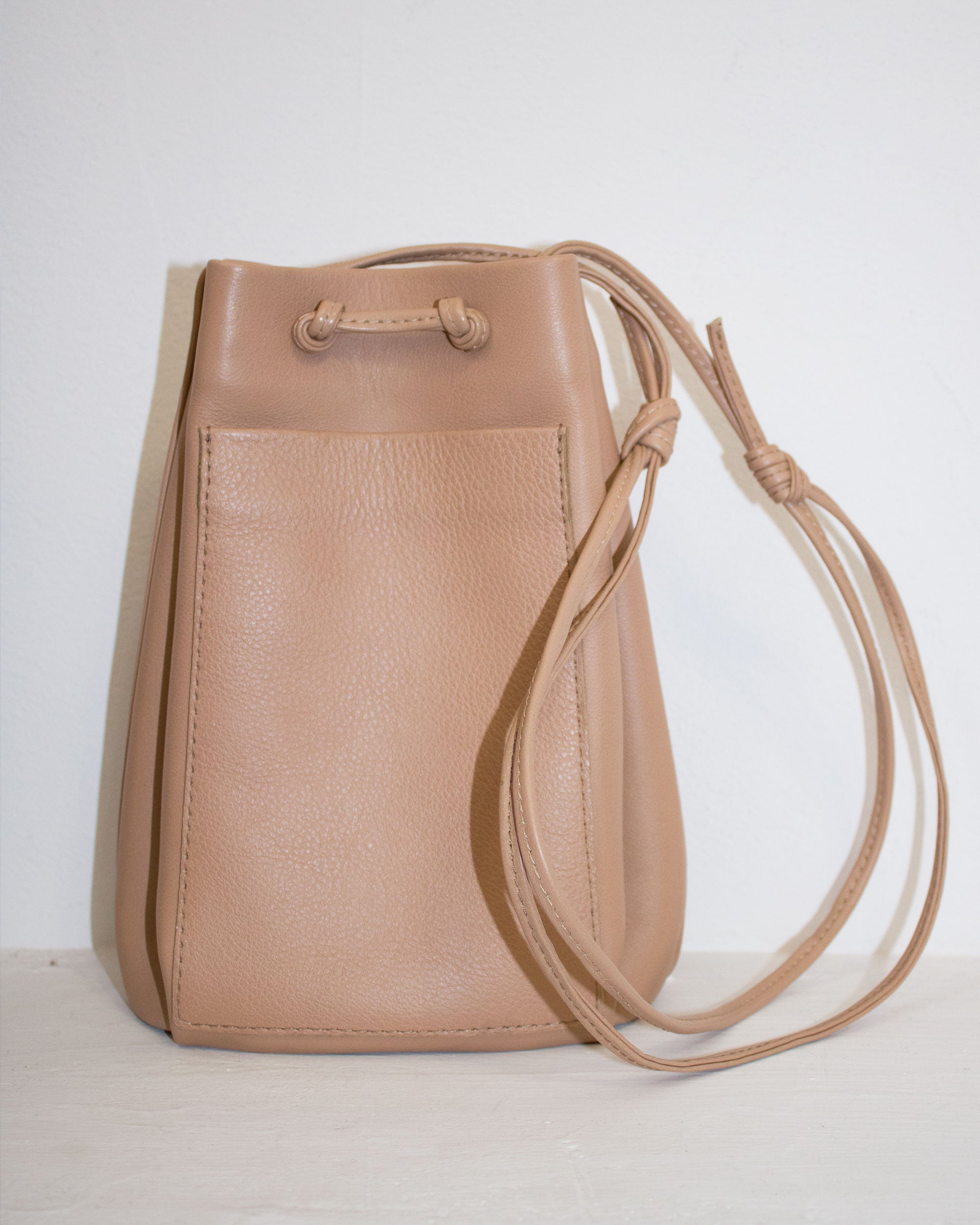 Mini worek "Retro no. 1" cielista groszkowa skóra. Sample Sale
