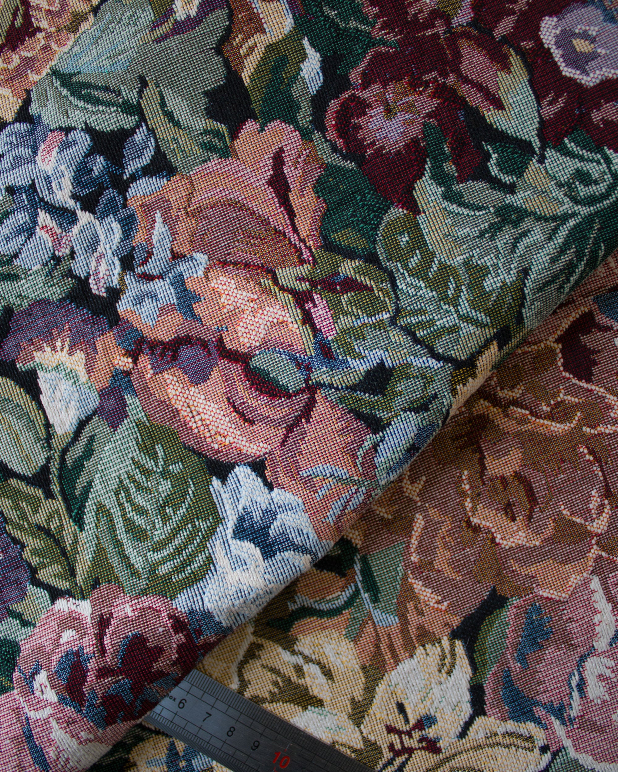 Floral jacquard lining
