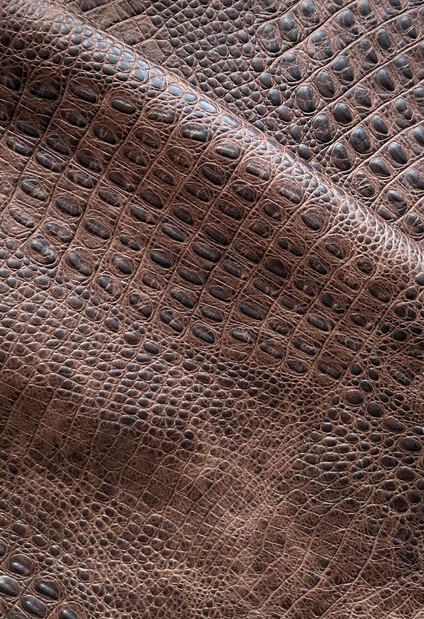 "Audrey" tiger's eye bag, crocodile-embossed leather. Several leather colors.